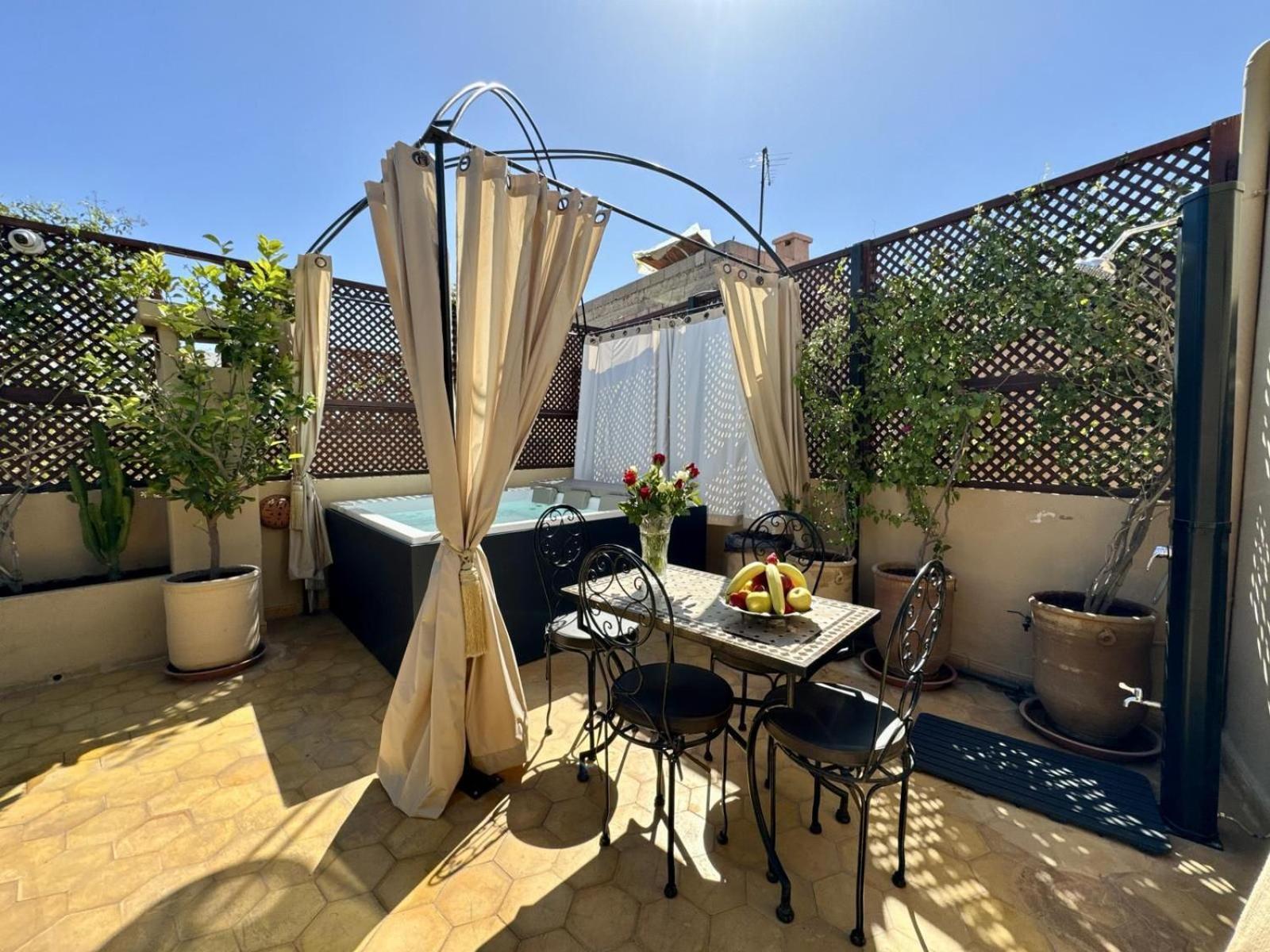 Riad Art De Vivre Avec Jacuzzi Marrakesh Eksteriør bilde